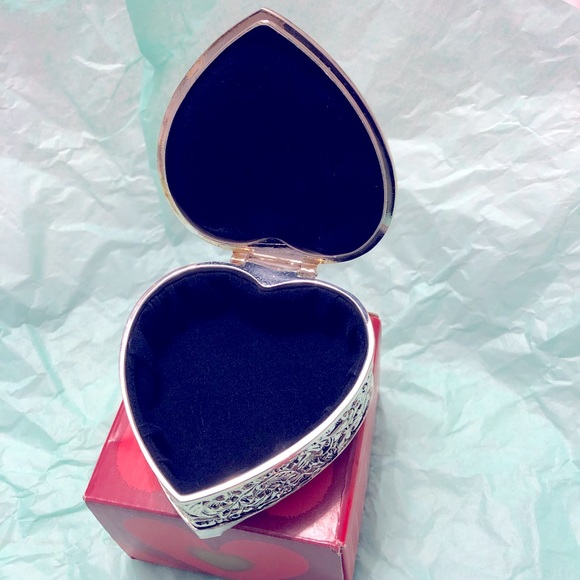Jewelry Box - Silver Plated Heart ❤️ Design NEW - Picture 1 of 9